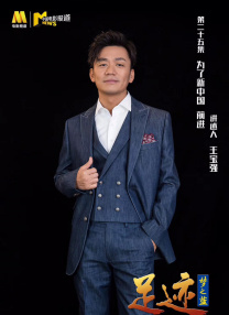 贝丝（詹妮弗·安妮斯顿 饰）一直等待走进婚姻殿堂，却始终未能等来婚戒的承诺。
